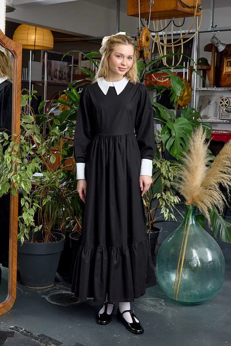 Victorian Black Dress detailed view 6