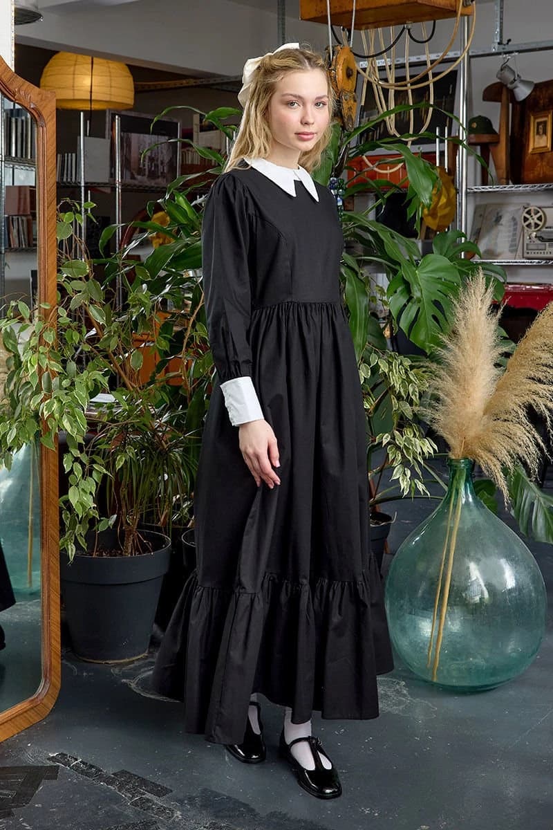 Victorian Black Dress detailed view 3