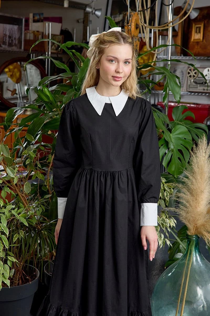 Victorian Black Dress detailed view 2