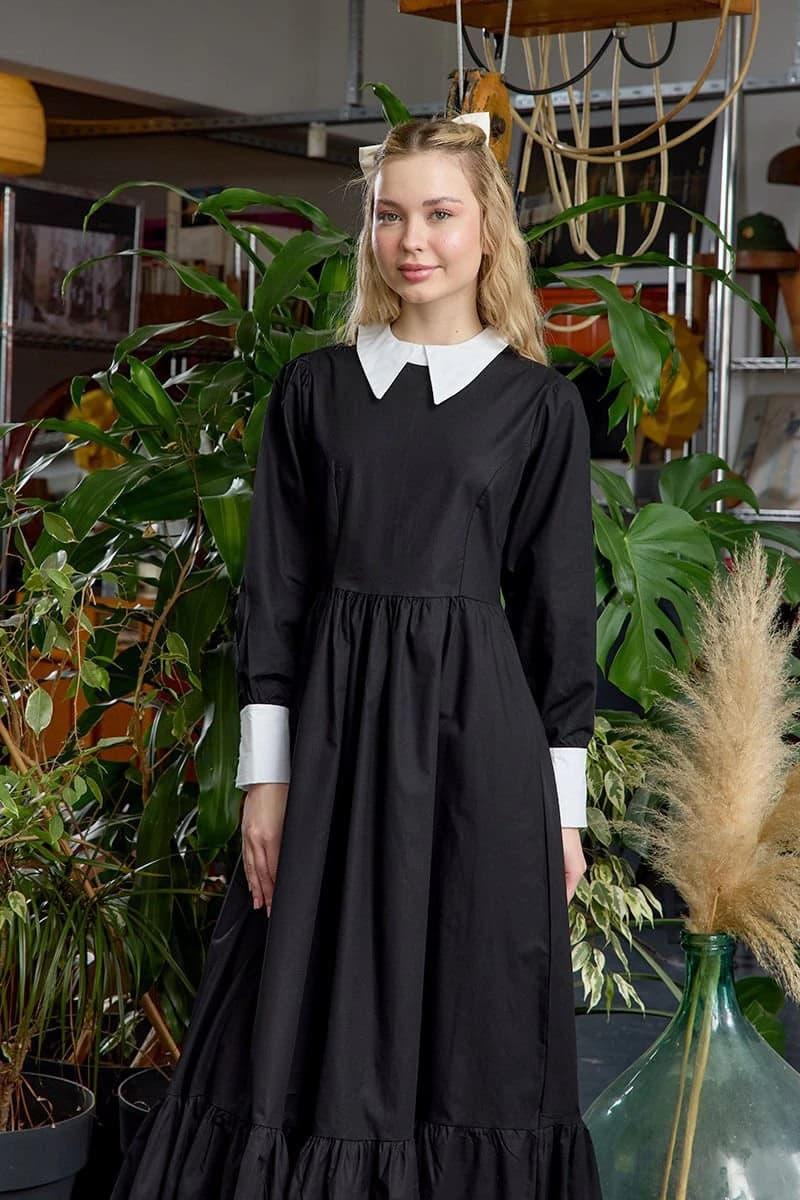 Victorian Black Dress detailed view 5