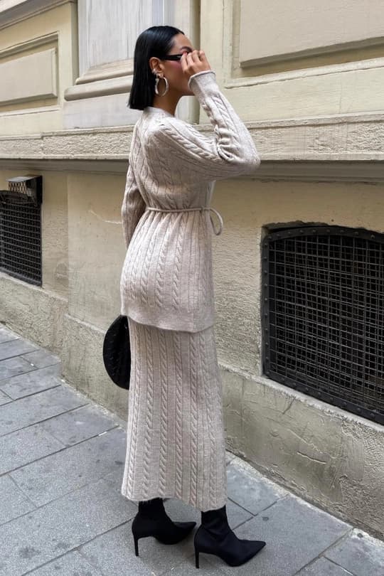 Beige Cable Knit Two Piece Set – Long Sleeve Sweater Top & Midi Skirt Outfit | Elegant Minimalist Winter Knitwear - görsel 2