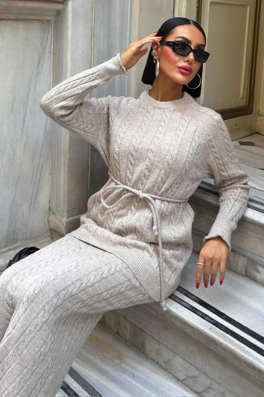 Beige Cable Knit Two Piece Set – Long Sleeve Sweater Top & Midi Skirt Outfit | Elegant Minimalist Winter Knitwear - görsel 3