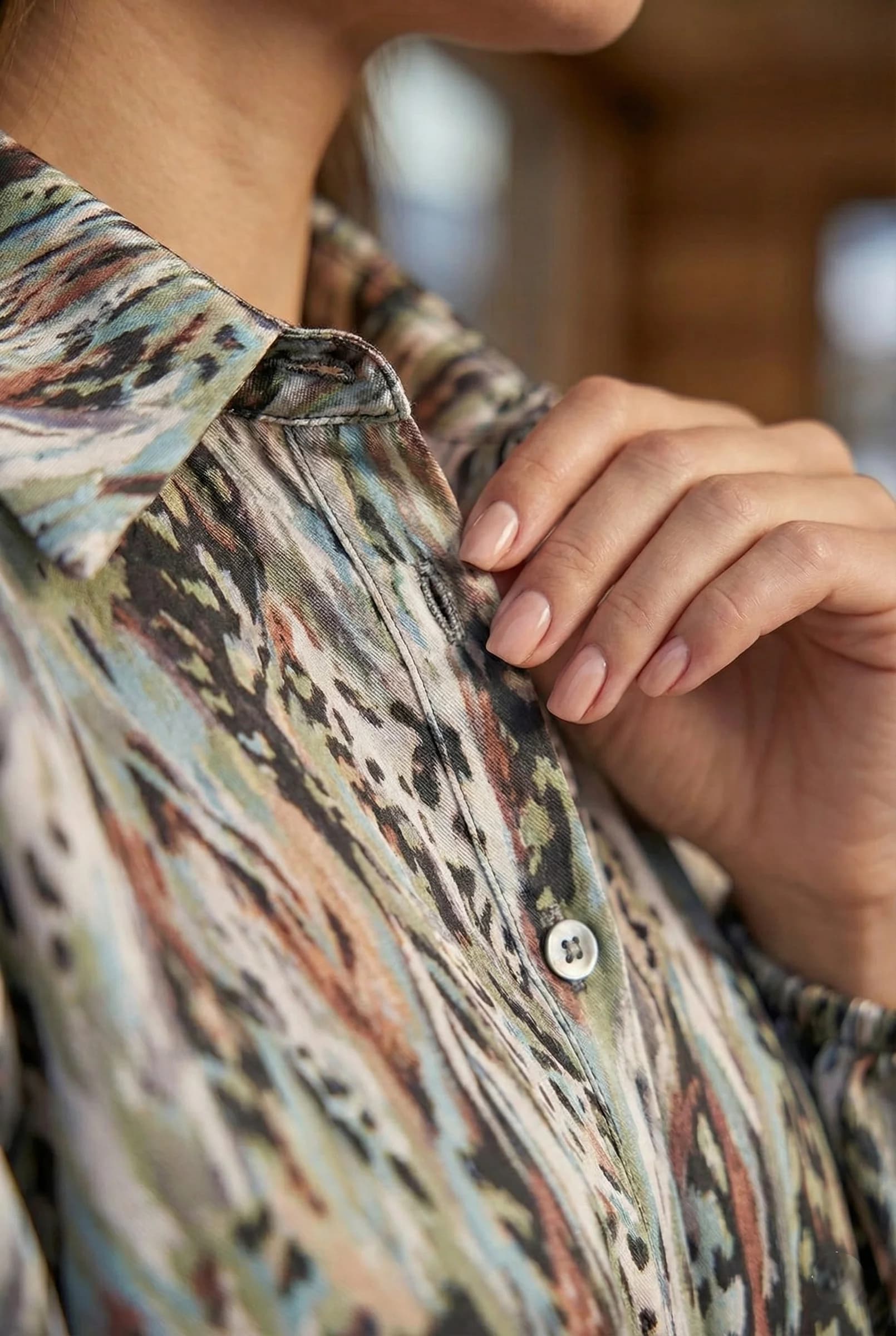 Bishop Sleeve Blouse, Colorful Abstract Brushstroke Print Button Down detailed view 3