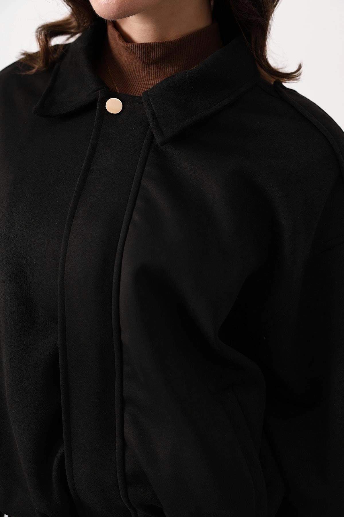 Black Suede Jacket, Cropped Bomber Jacket for Women, Minimalist 90s Style Blouson Coat, Casual Streetwear Outerwear with Gold Snaps - görsel 2