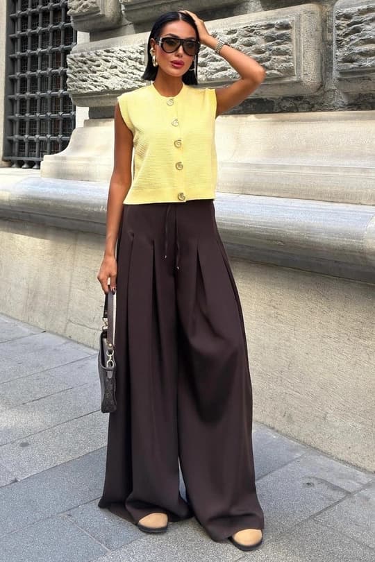 Brown High Waisted Wide Leg Pleated Trousers for Women - Elegant Tailored Palazzo Pants - Chic Office Casual Wear Pants - görsel 2