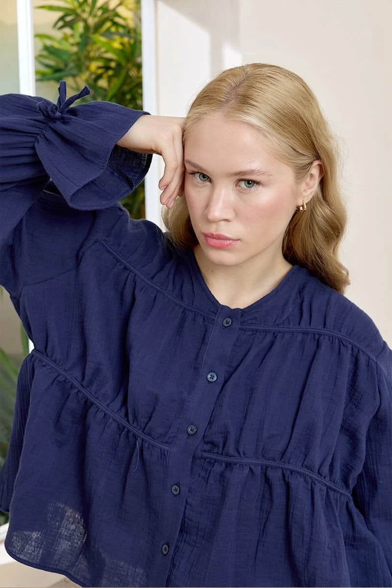 Cotton Muslin Matching Set - Button-Front Ruffle Blouse & High-Waist Balloon Skirt detailed view 5