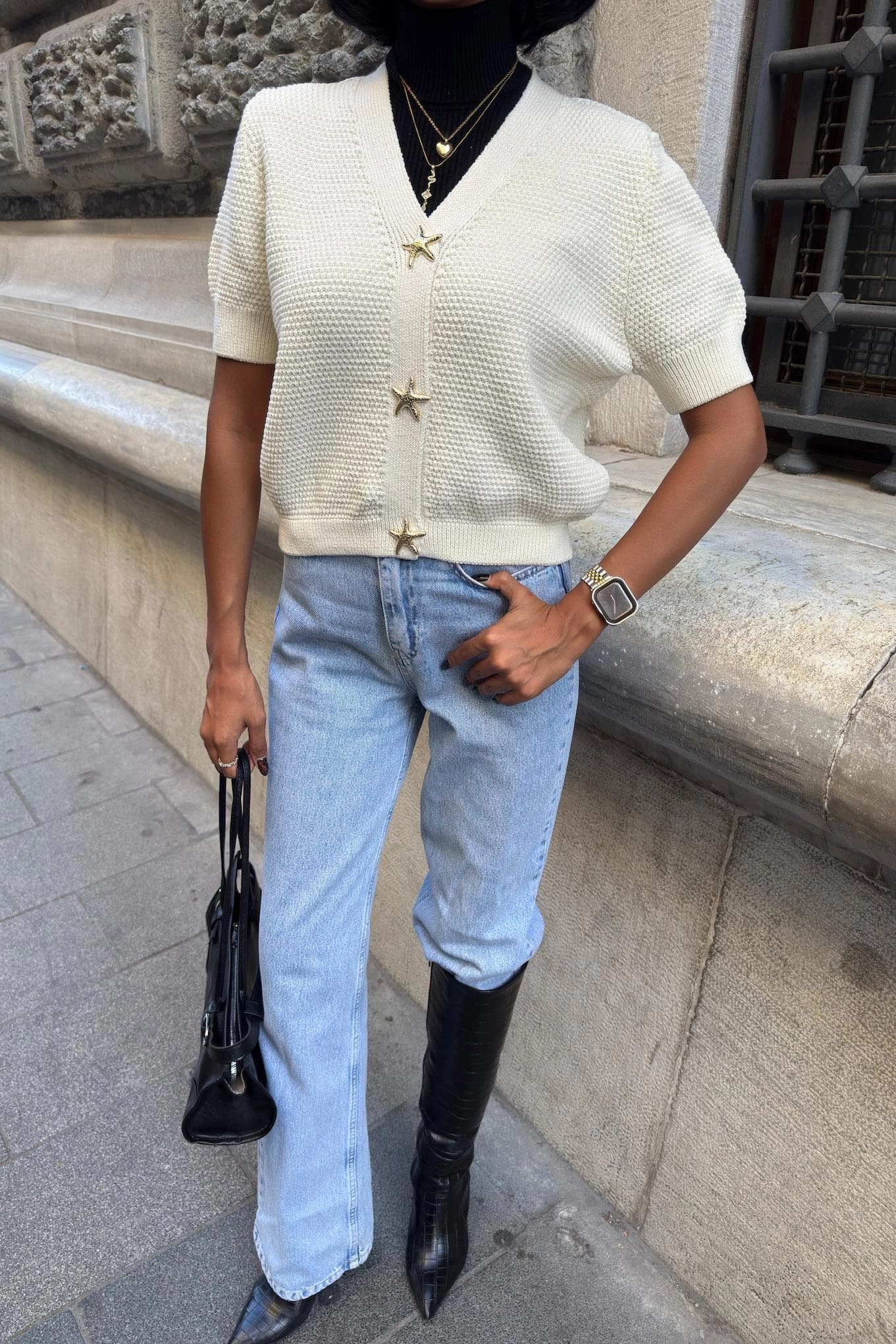 Cropped Cream Knit Cardigan with Gold Star Buttons – Short Sleeve Textured Layering Top, Stylish Summer Shrug - görsel 2