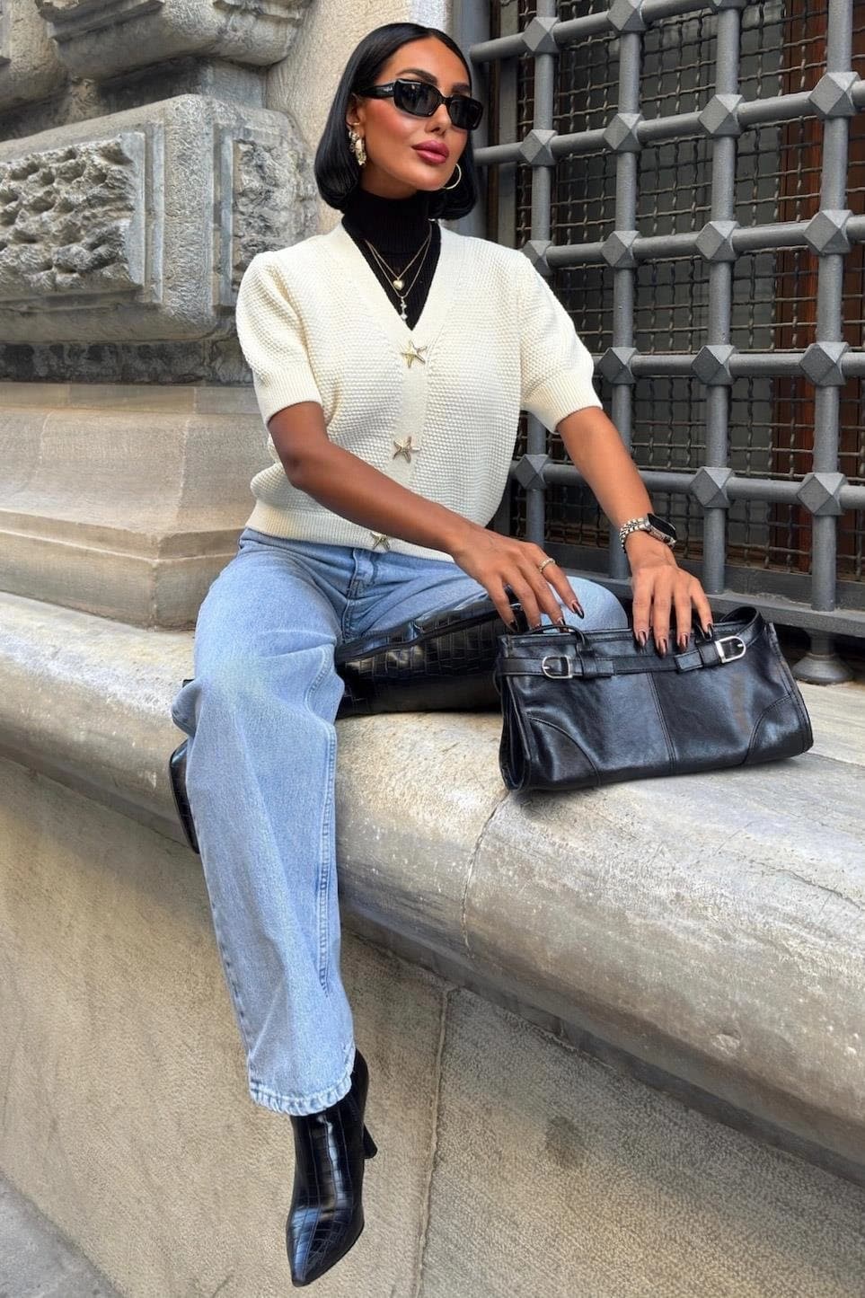 Cropped Cream Knit Cardigan with Gold Star Buttons – Short Sleeve Textured Layering Top, Stylish Summer Shrug - görsel 4