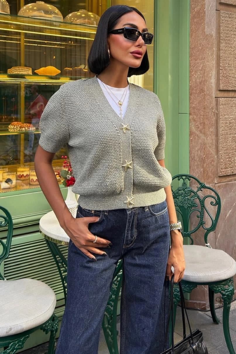 Cropped Pastel Yellow Knit Cardigan with Star Buttons & White Lace Tiered Mini Skirt – Romantic Summer Two-Piece Set - görsel 4