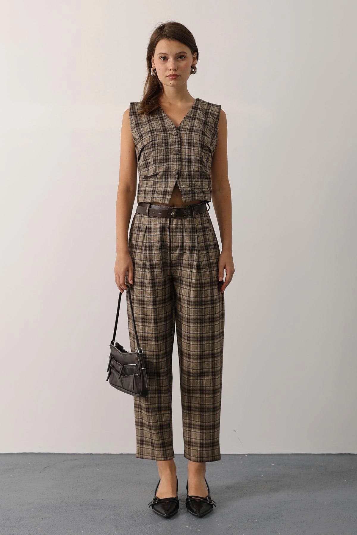 High Waisted Plaid Pants, Pleated Dark Academia Trousers, Vintage Style Brown Cropped Ankle Pants for Women, Preppy Tapered Slacks - ana görsel