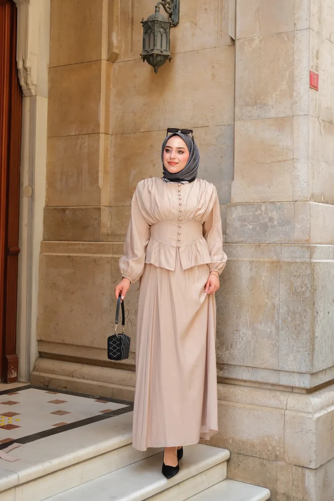 Modest Two Piece Set Beige Modest Dress Hijab Abaya Maxi Dress Islamic Clothing Cream Maxi Skirt detailed view 3