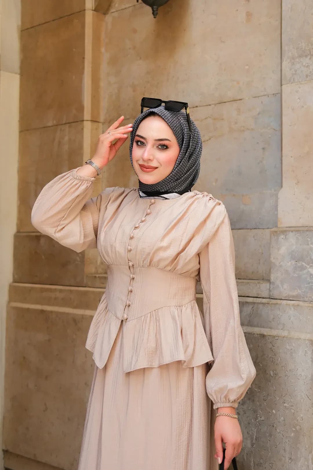 Modest Two Piece Set Beige Modest Dress Hijab Abaya Maxi Dress Islamic Clothing Cream Maxi Skirt detailed view 2