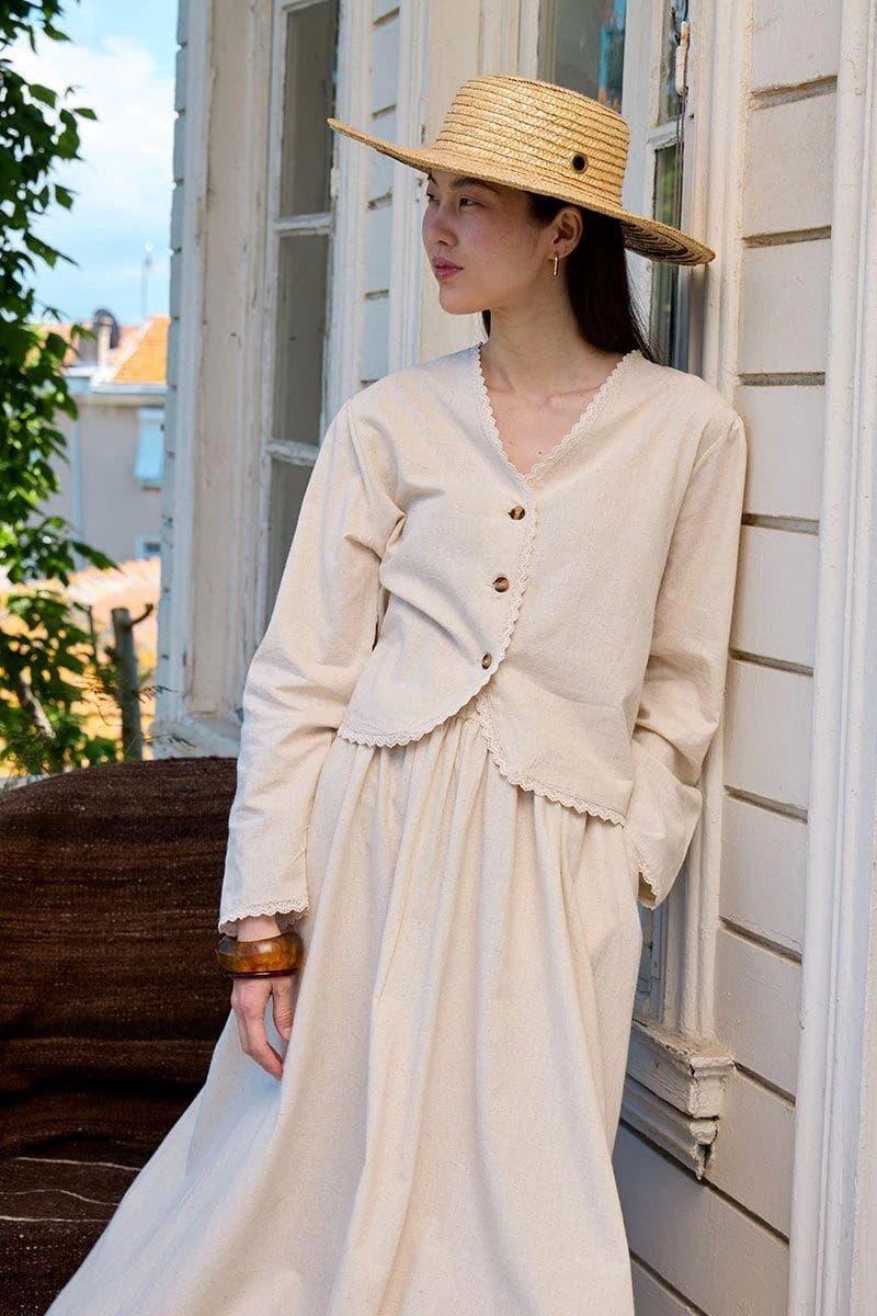 Romantic Ivory Linen Set detailed view 3