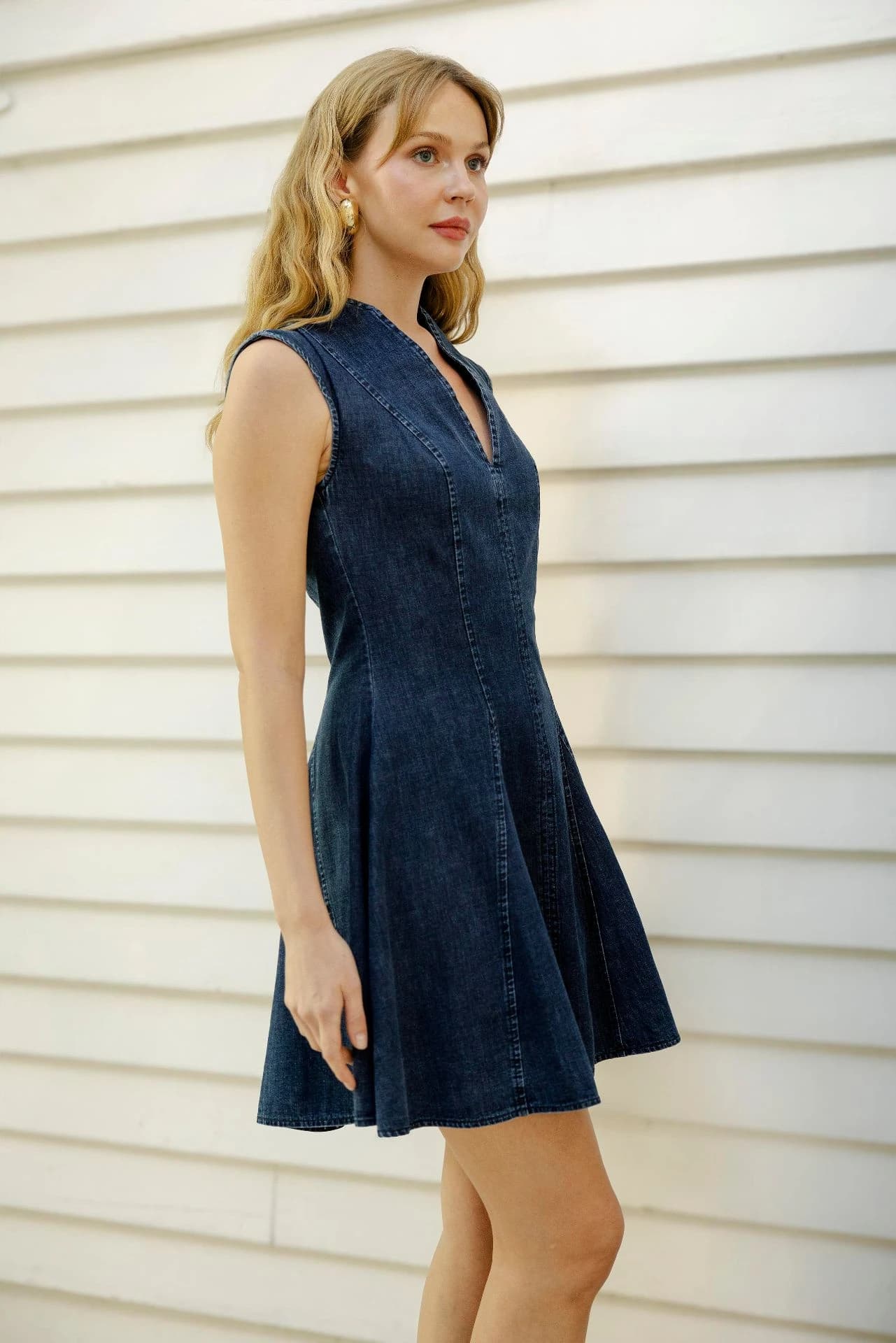 Sleeveless Denim Dress V Neck A Line Fit Flare Mini Jean Dress Vintage Style Women Summer Casual Dress detailed view 4