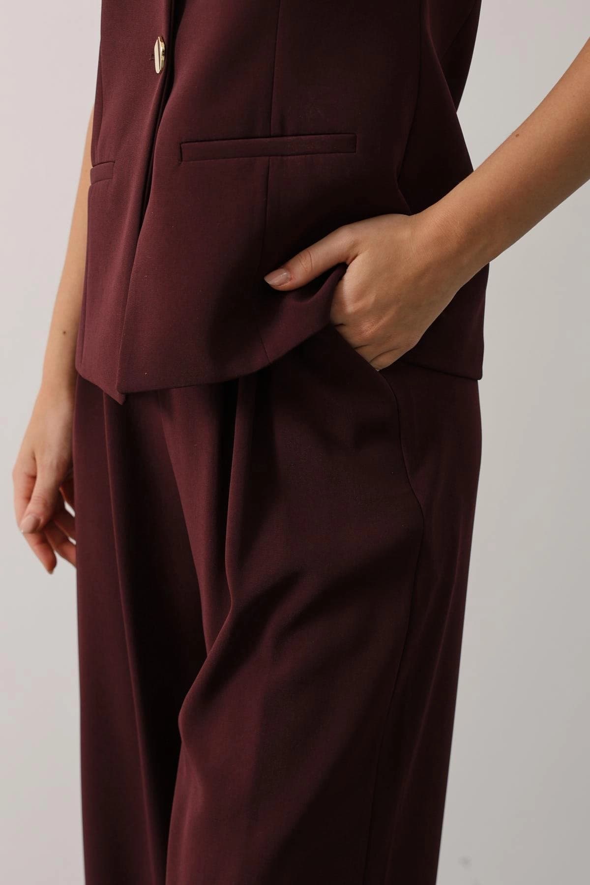 Tailored Burgundy Vest & Wide Leg Pants Set, Chic 70s Inspired Suit - görsel 2