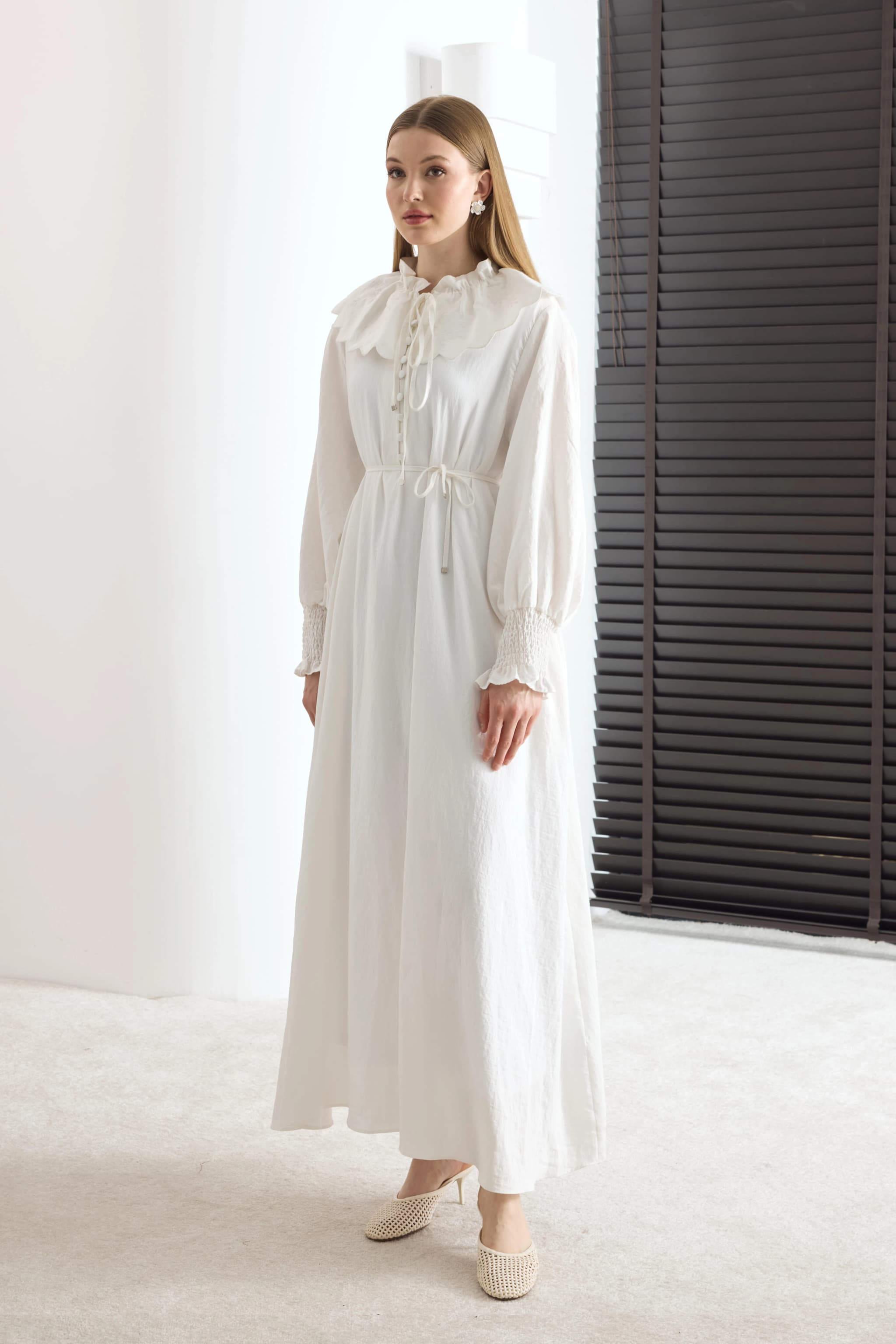 White Feminine Elegant Statement Dress