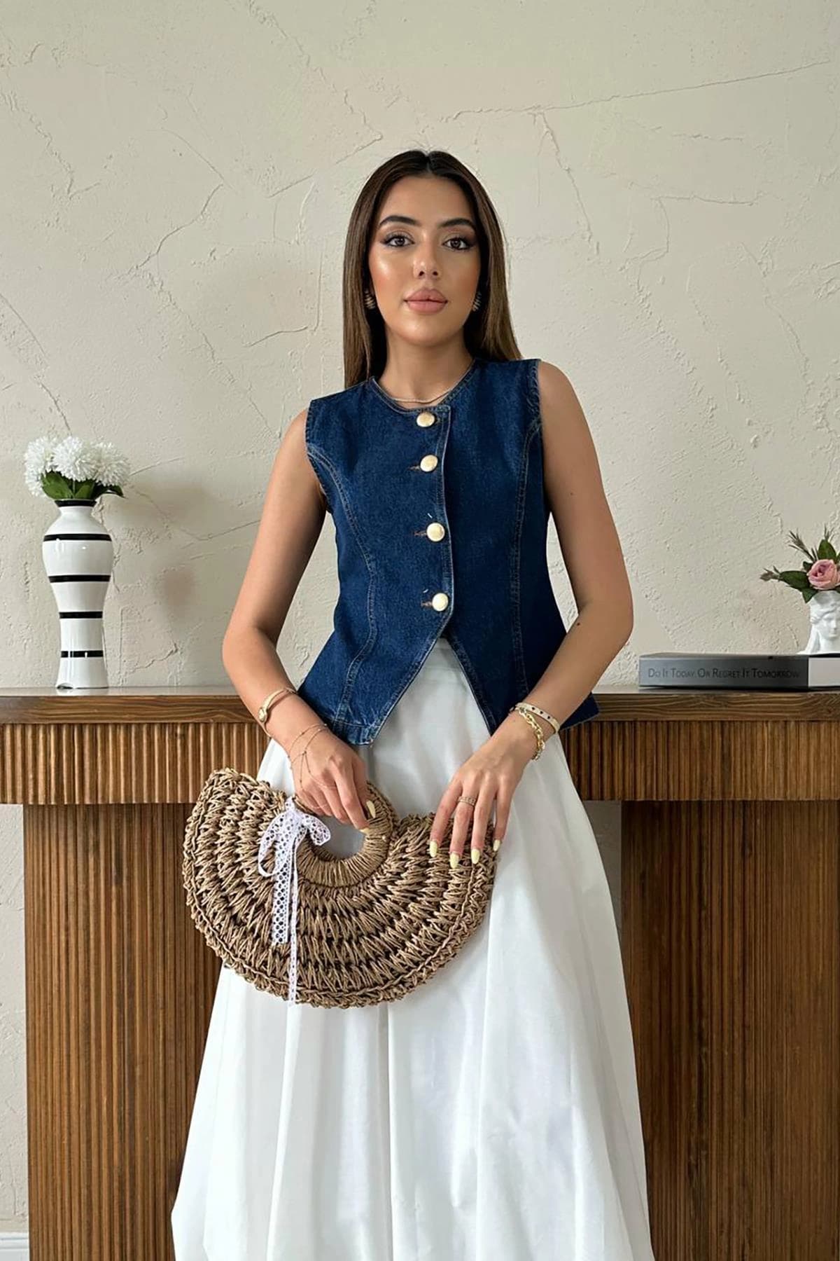 Womens Blue Denim Vest Sleeveless Button Front Jean Jacket Fitted Waistcoat Casual Boho Western Style Summer Top - görsel 3