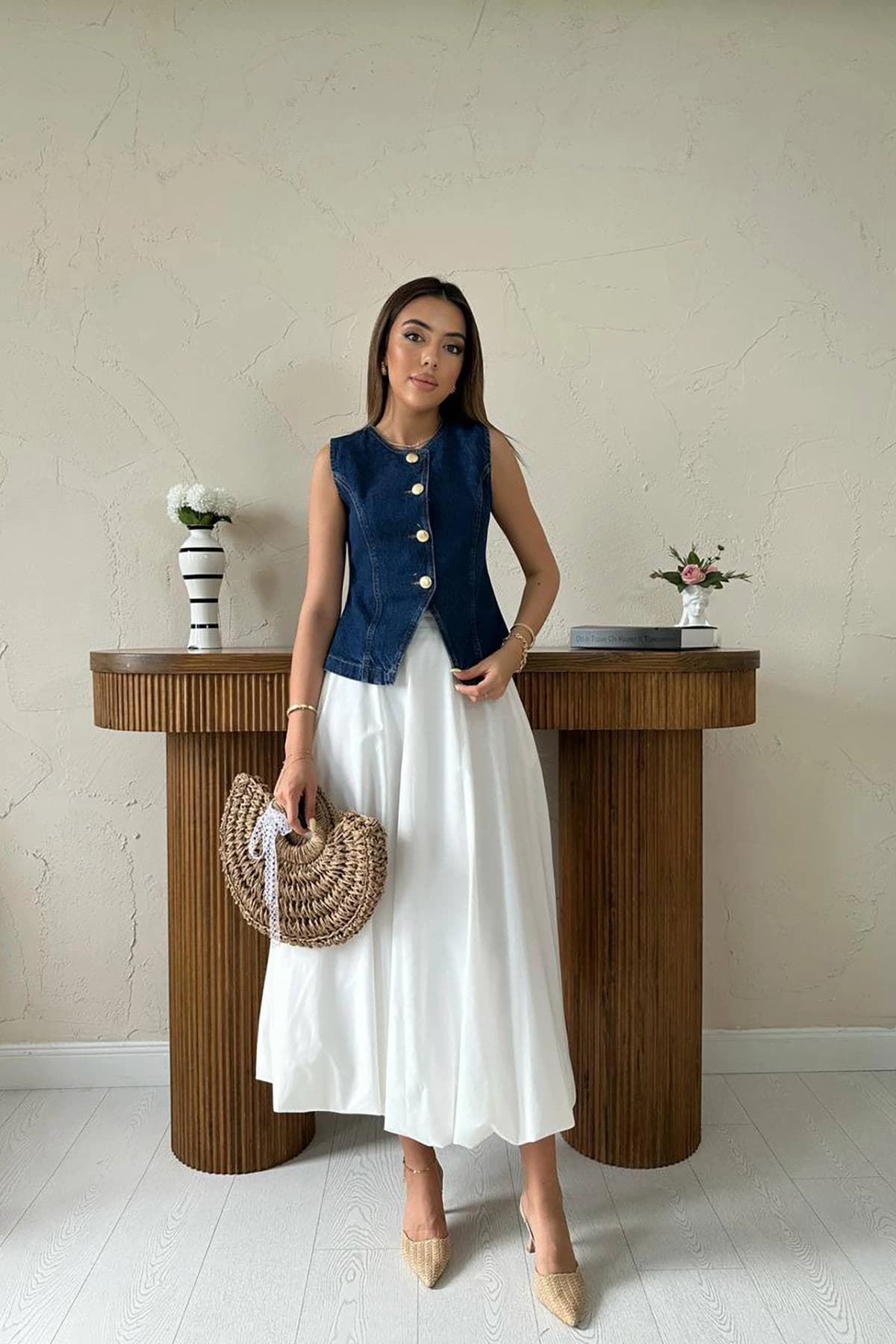 Womens Blue Denim Vest Sleeveless Button Front Jean Jacket Fitted Waistcoat Casual Boho Western Style Summer Top - görsel 4