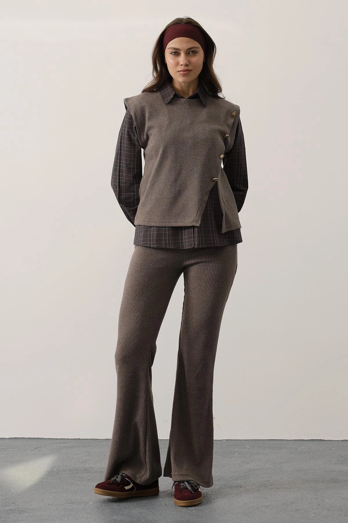 Dark Academia Clothing, 70s Ribbed Knit Vest and Flare Pants Set, Asymmetrical Waistcoat Co-ord, Vintage Retro Brown Suit for Women