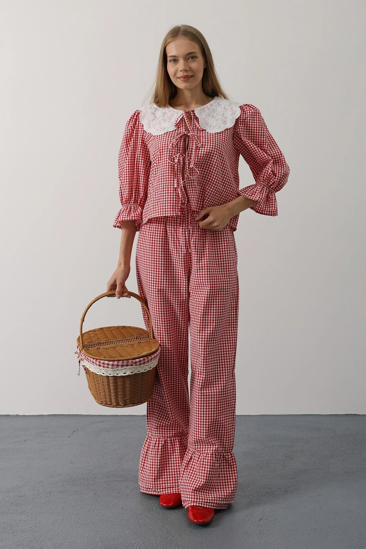 Gingham Co-ord Set Lace Collar Crop Top and High Waist Flare Pants