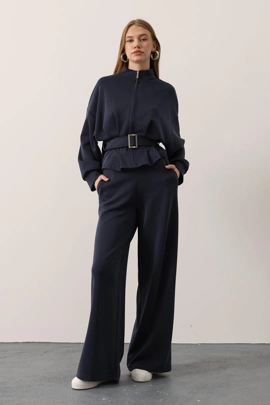 The Essential Bottom: Why Every Woman Needs a Pair of Navy High Waisted Wide Leg Trousers