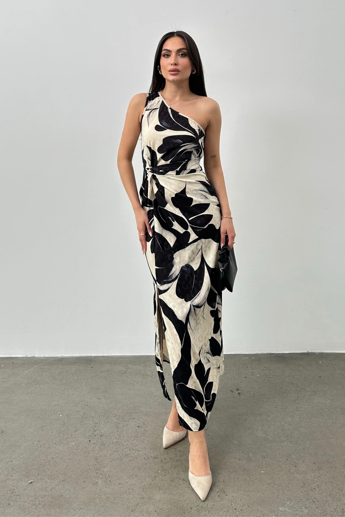 One-Shoulder Botanical Print Midi Dress